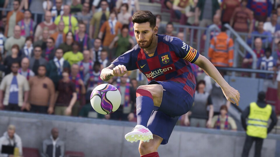 Pro Evos Coverstar Lionel Messi und sein FC Barcelona lassen sich natürlich auch schon in der Demo spielen.