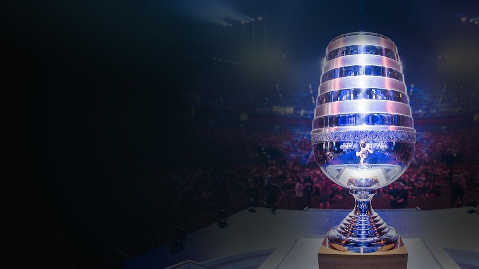 Auf der ESL ONE 2016 in Frankfurt gab es diesen Pokal zu gewinnen.