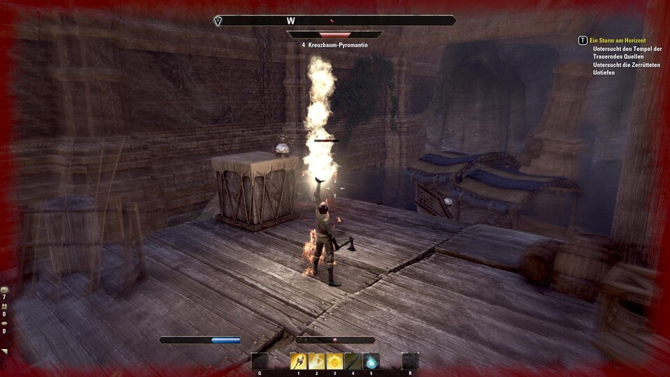 Verschiedene Effekte, wie hier der Feuerball, sind in Elder Scrolls Online gut gelungen, kosten aber dennoch kaum Leistung.