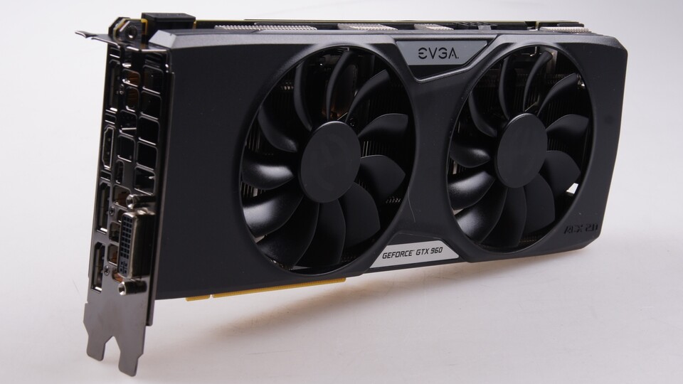 EVGAs Geforce GTX 960 SuperSC ACX2.0+ 4GB besitzt nicht nur besonders viel Videospeicher, die Karte gehört auch zu den ab Werk am stärksten übertakteten GTX-960-Modellen.