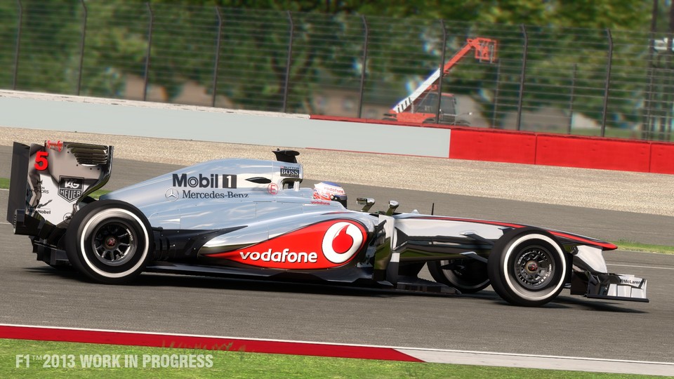 Die Rennwagen (hier Jenson Buttons McLaren) sind gewohnt detailliert gestaltet.