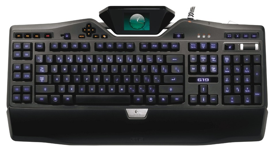 Die G19 stellt Logitechs Luxus-Tastatur mit integriertem Display dar, denn dieses ist nicht nur größer, sondern auch mehrfarbig und spielt Videos ab.