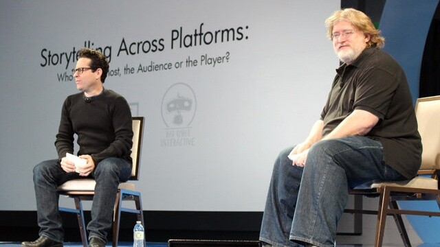 J.J. Abrams (l.) und Gabe Newell verstehen sich gut und möchten in Zukunft zusammenarbeiten.