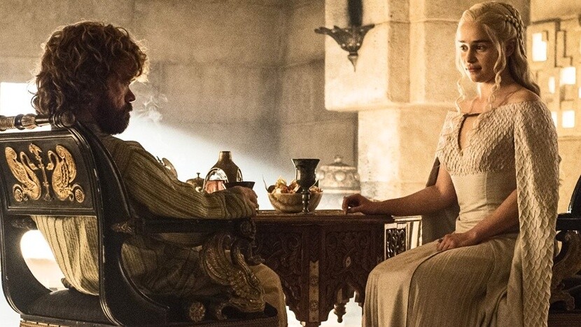 Daenarys Targaryen mit Tyrion Lannister.