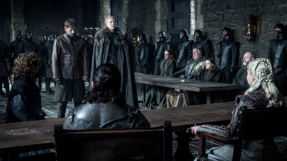 Auch in Folge 2 kommen in Winterfell weiterhin Freund und Feind zusammen. (Bildquelle: HBO)