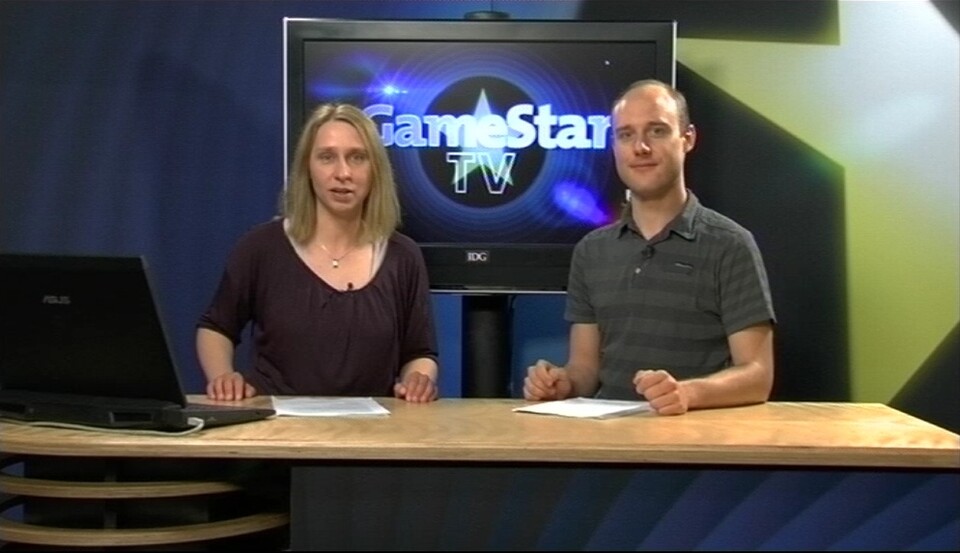 Petra Schmitz und Daniel Matschijewsky führen durch die Relaunch-Sendung von GameStar TV.