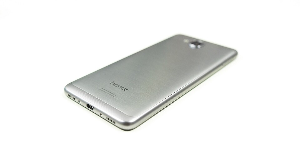 Das Honor 5C verfügt über flotte Mobiltechnik: 2,0 GHz Octacore, 2 GByte RAM und ein FullHD-Display sowie Android 6.0.