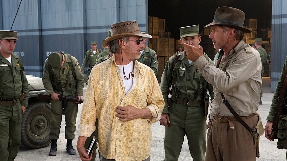 Regisseur Steven Spielberg dreht Indiana Jones 5 mit Harrison Ford anscheinend ohne George Lucas.