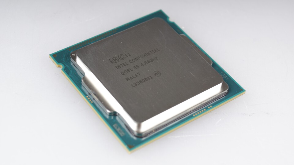 Der Core i7 4790K ist Intels erste Desktop-CPU, deren Standardtakt die 4,0-GHz-Grenze erreicht. Im Vergleich zum Vorgänger sind das 500 MHz mehr, der Preis bleibt annähernd gleich. 