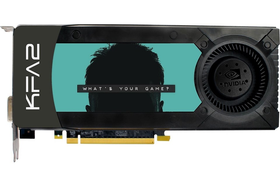 Die preiswerte Deal-970 von KFA² setzt auf Nvidias Referenzkühler und befördert damit die Abwärme der GPU direkt aus dem Gehäuse.