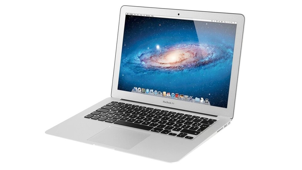 Das MacBook Air bietet 13,3 Zoll Bildschirmdiagonale und ein extrem dünnes Gehäuse.