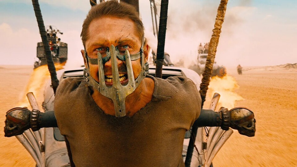 Vielleicht hat Regisseur George Miller gerade einen Auftritt von Mad Max im Furiosa-Film angeteast. Bildquelle: Warner Bros.