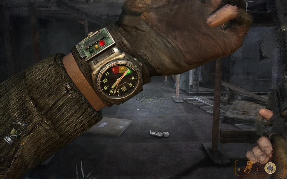 Hübsch: Die Uhr an Artyoms Handgelenk verrät nicht nur, wie lange ein Gasmaskenfilter (roter Zeiger) noch vorhält, sie zeigt sogar die aktuelle Systemzeit ihres Rechners.