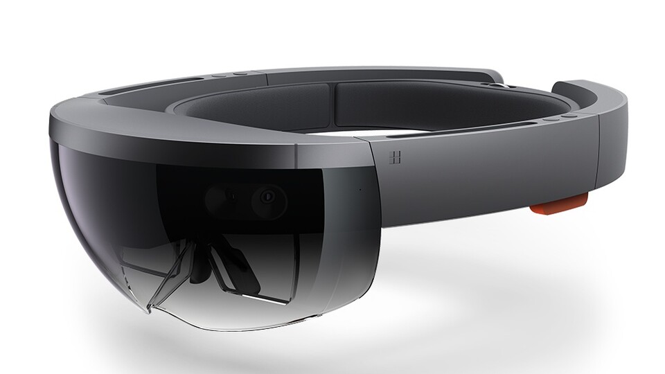 Seit gestern verschickt Microsoft die Entwickler-Kits der Hololens-Brille, die Hologramme über die reale Umgebung legt und deshalb nicht als Virtual-Reality-, sondern als Augmented-Reality-Brille bezeichnet wird.