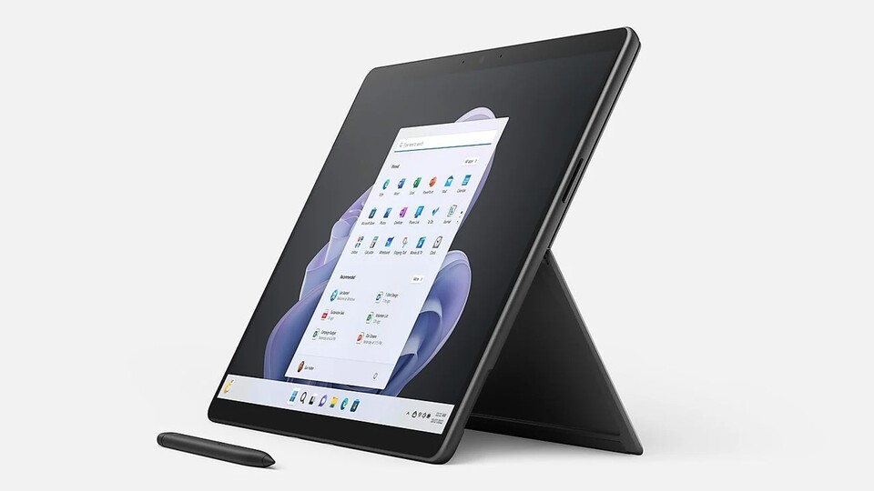 Das 13 Zoll große PixelSense-Touchdisplay des Surface Pro 9 lässt sich sowohl per Hand als auch per Stift hervorragend steuern!