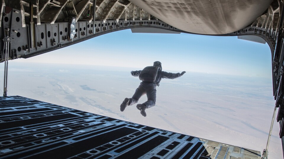 Mission: Impossible 6 - Tom Cruise macht einen spektakulären HALO-Sprung