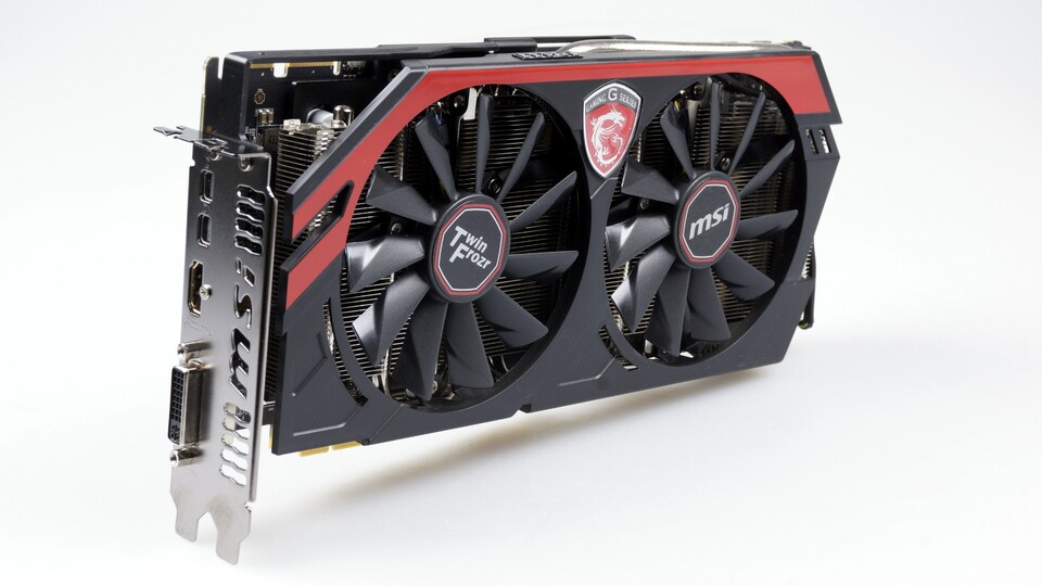 AMD wärmt die ältere Radeon HD 7950 nochmal auf und stellt sie als Radeon R9 280 der Geforce GTX 760 gegenüber.