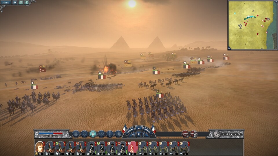 Während der historischen Schlacht bei den Pyramiden schicken wir Napoleon (vorne) an die Front, denn der Befehlshaber motiviert nahe Truppen.
