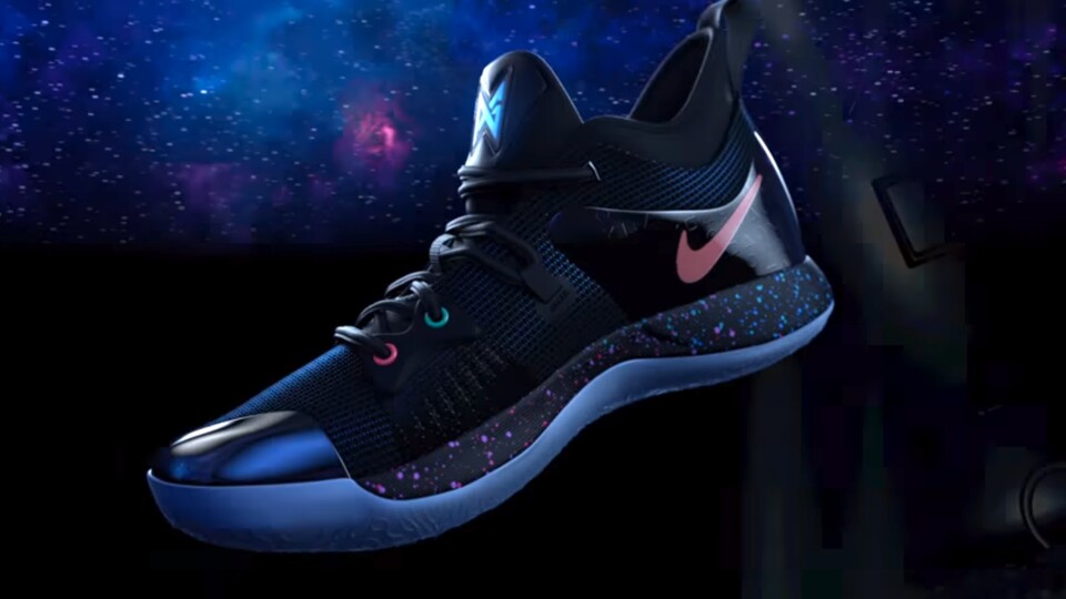 PlayStation, Nike und Basketball-Star Paul George veröffentlichen einen neuen Schuh.