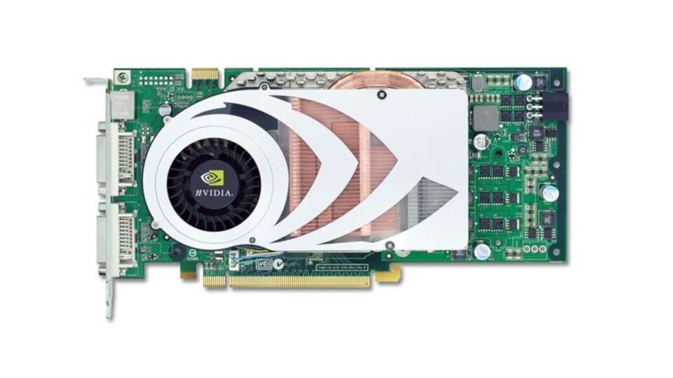 Die Geforce 7800 GTX mit G70-Chip, 430 MHz Takt und 256 MB GDDR3-Videospeicher ist das letzte Topmodell von Nvidia, dass eine Single-Slot-Kühlung besitzt.
