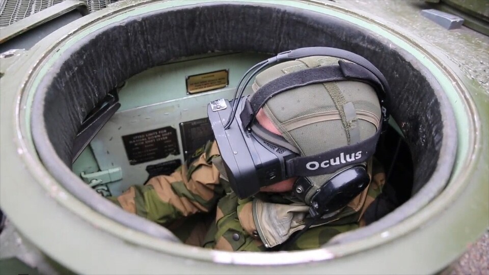 Oculus Rift im Panzer - inspiriert von Videospielen wie Battlefield.