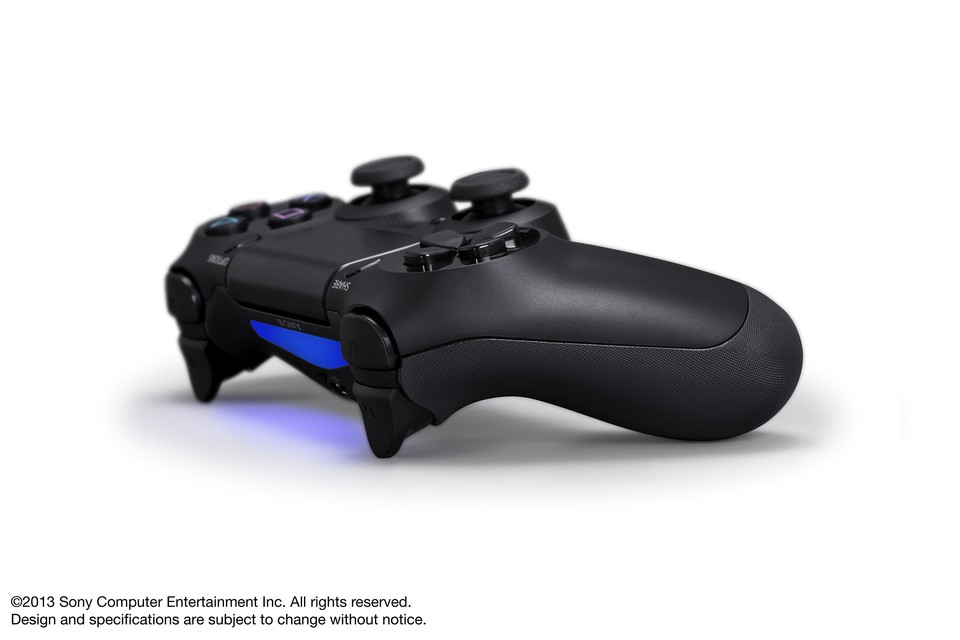 Der Dualshock-4-Controller der PlayStation 4 wird zum Konsolenlaunch auch am PC nutzbar sein.