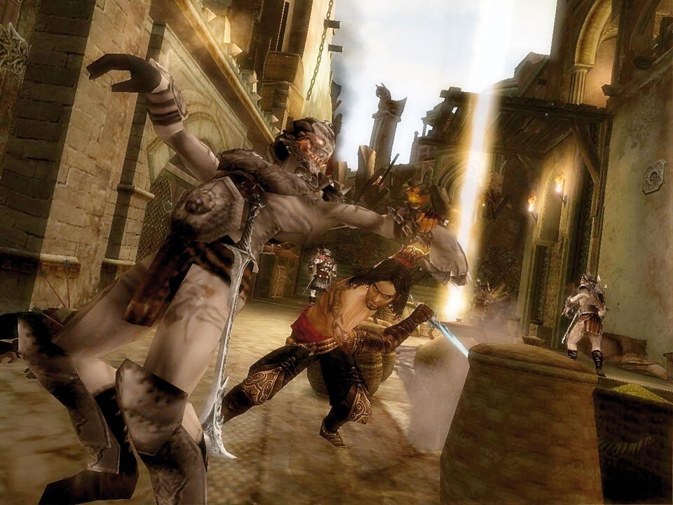 An den Portalen (gelbe Säule) muss es der Prinz mit bis zu fünf Gegnern aufnehmen. Hat der Zombiewärter gar Alarm geschlagen, kommen laufend mehr Feinde hinzu.