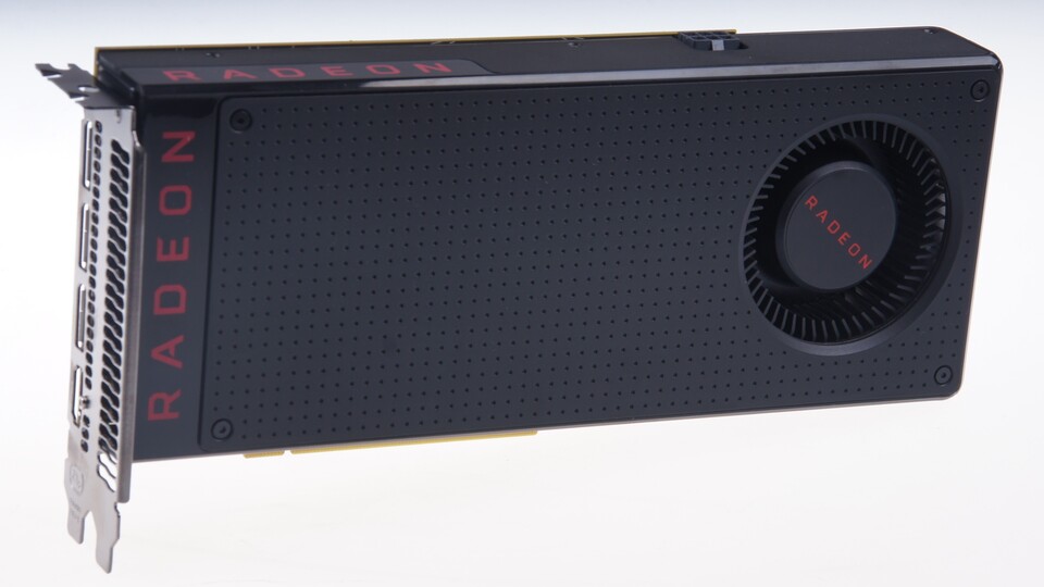 Die AMD Radeon RX 480 darf das offizielle PCI-Express-Logo nicht tragen.