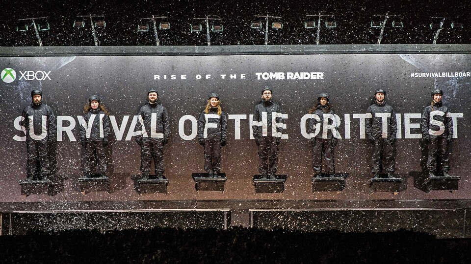 »Survival Billboard« heißt eine kontroverse Marketing-Aktion zum kommenden Rise of the Tomb Raider. Acht Teilnehmer setzen sich hier dem Sadismus der Zuschauer aus.