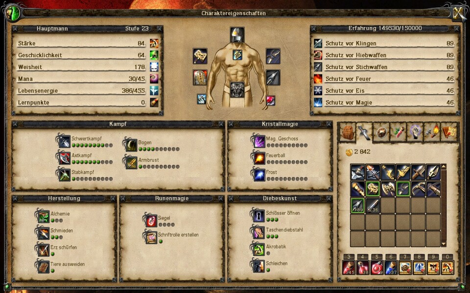 Der Charakterbogen enthält die Talente Ihres Helden (links), Rüstungswerte (rechts oben) und das Inventar (rechts unten), das sich nach Kategorien sortieren lässt – hier sind die Waffen aufgerufen.