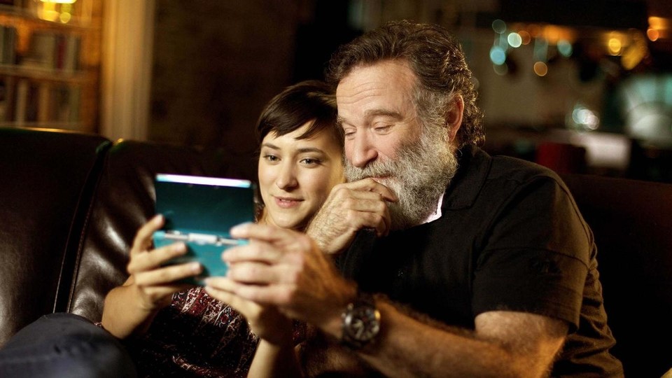Robin Williams und seine Tochter Zelda Williams in einer Szene aus einem gemeinsamen Werbespot für Nintendo.