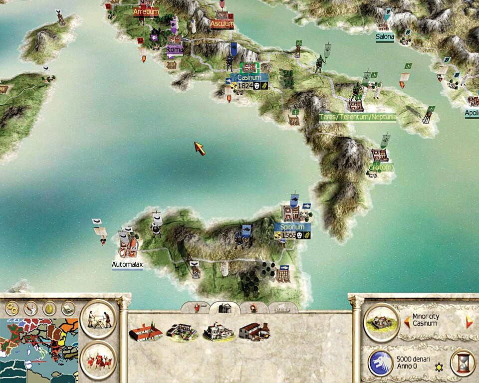 Aufgebohrte Strategiekarte samt Straßen und Forts. Sizilien wird von Karthago (Westen) und blauen Scipio-Römern (Osten) kontrolliert. In Italien sitzen die Julier (rot) im Norden, die Brutii (grün) im Südosten. Rom gehört dem Senat (lila). Die Übersichtskarte links unten zeigt alle Provinzen.