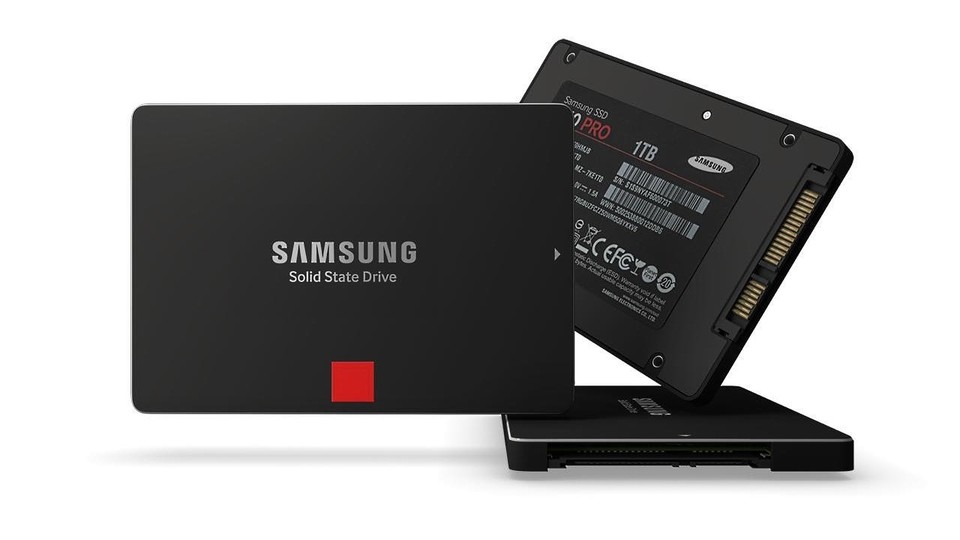 Die Samsung 850 Pro SSDs verwenden den neuen 3D-V-NAND-Flashspeicher. (Bildquelle: Samsung)