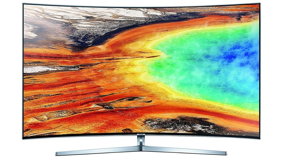 Groß, scharf und farbenintensiv: Der Samsung-Curved-TV mit einer Bilddiagonale von 49 Zoll und einer UHD-Auflösung ist durchaus einen Blick wert.