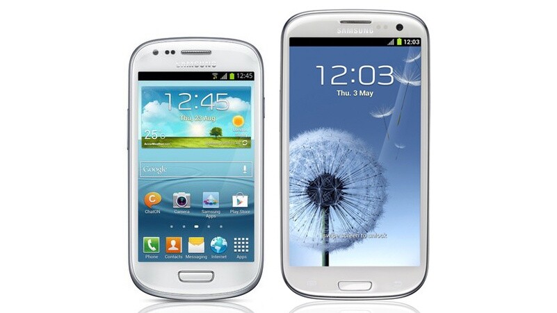 Das Samsung Galaxy S3 Mini ist deutlich kleiner als das normale Galaxy S3 und kostet rund 160 Euro weniger. 
