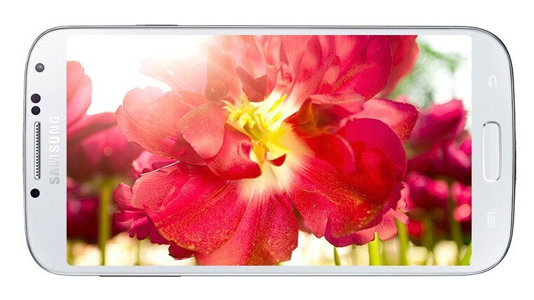Das riesige Display des Samsung Galaxy S4 bringt Spiele, Videos und Bilder hervorragend zur Geltung.