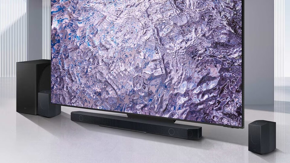 Because you don't need a cable with this Samsung soundbar, it simply looks much neater and more stylish in any room.