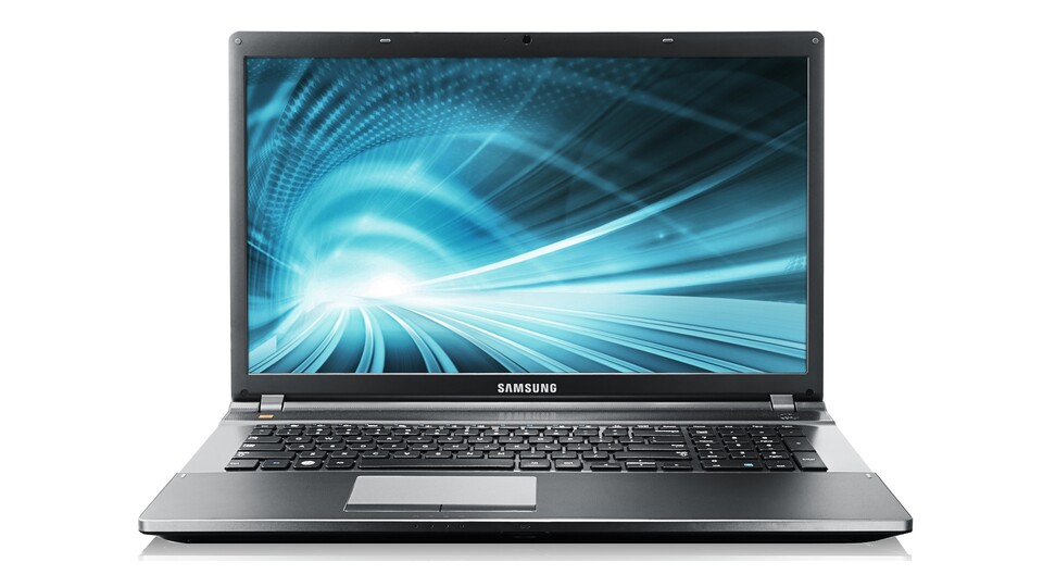 Im Gegensatz zu den meisten ausgewiesenen Spiele-Notebooks ist das Samsung Serie 5 550P7C vergleichsweise schlank und elegant designt.