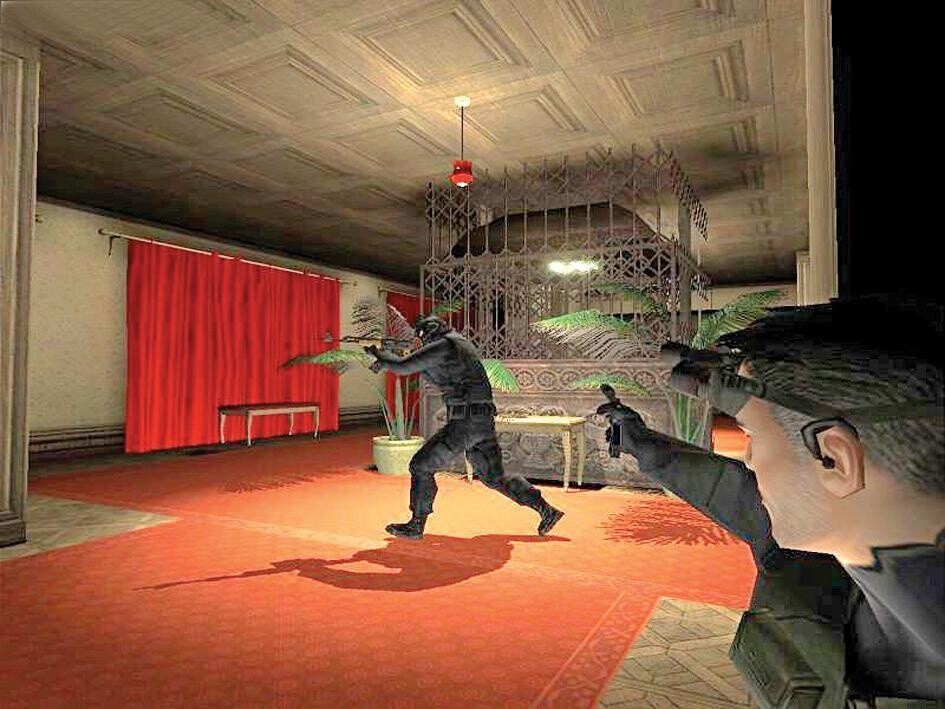 Splinter Cell: Akustische Dramaturgie: Treibender Cross-Over-Soundtrack wechselt mit leisen, eindringlichen Musik-Passagen, sehr motivierend.