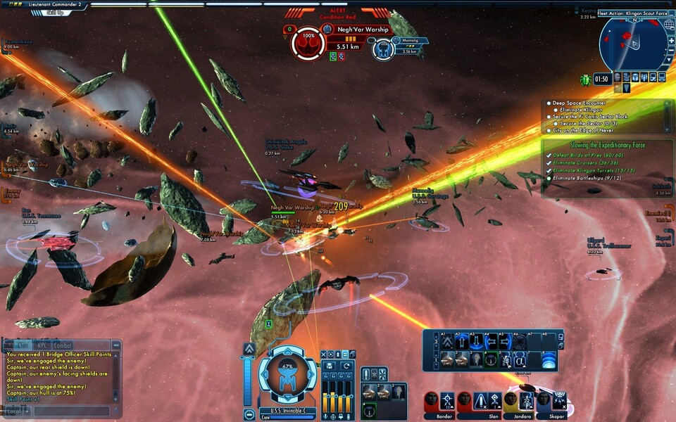 In Fleet Battles treten Sie gemeinsam mit menschlichen Mitstreitern gegen KI-Flotten an.