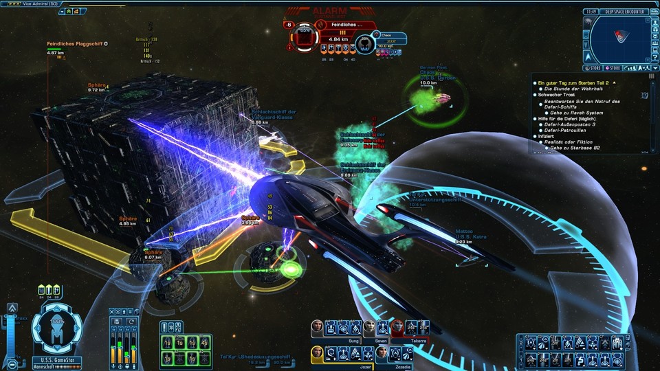 Gemeinsam mit einigen Mitspielern stürzen wir uns auf eine Borg-Flotille. Das sind die großen Momente von Star Trek Online.