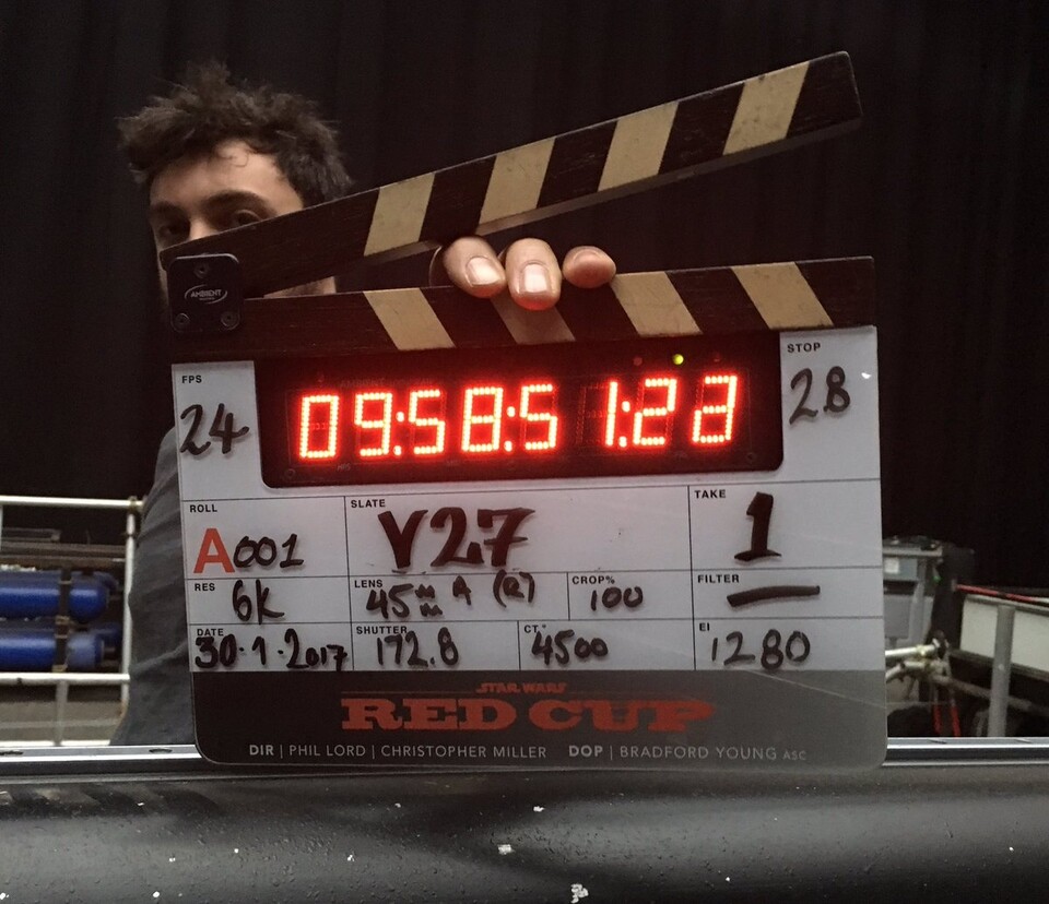 Die Dreharbeiten zum neuen Star-Wars-Film über einen jungen Han Solo haben begonnen.