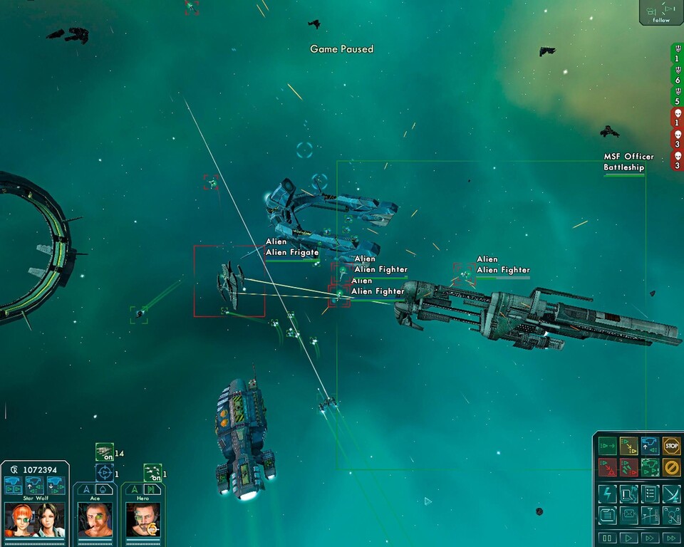 Gemeinsam mit einem Militärkreuzer kämpfen die Mietsoldaten gegen eine Alien-Fregatte, die ein Sprungtor bewacht.