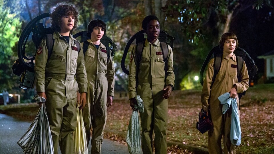 Kurz vor Halloween geht die 2. Staffel von Stranger Things auf Netflix an den Start.