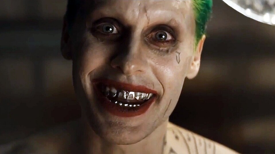 Jared Leto wird nicht in die Rolle des jungen Jokers aus dem Scorsese-Film schlüpfen, in Suicide Squad 2 bleibt er aber der verrückte Bösewicht.
