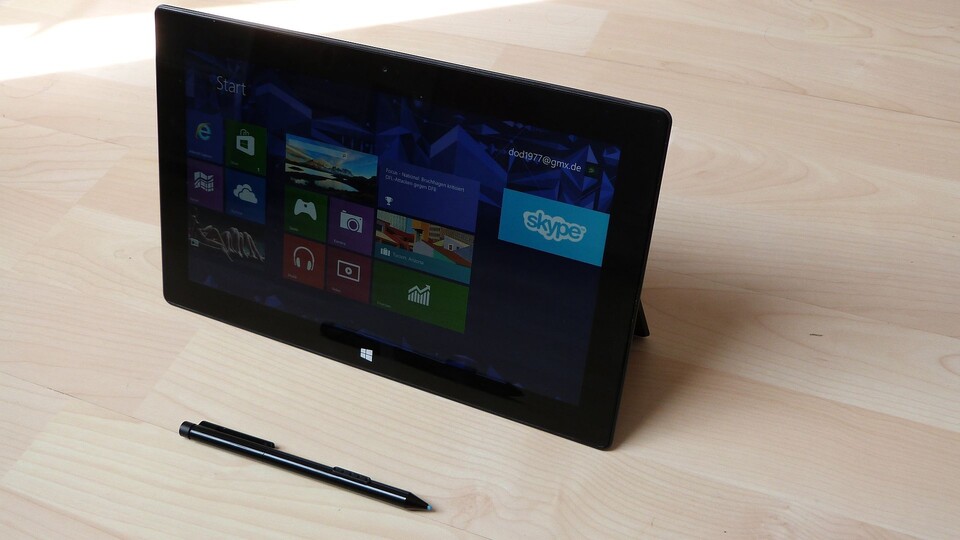 Den praktischen Stylus liefert Microsoft nur mit dem Surface Pro aus.
