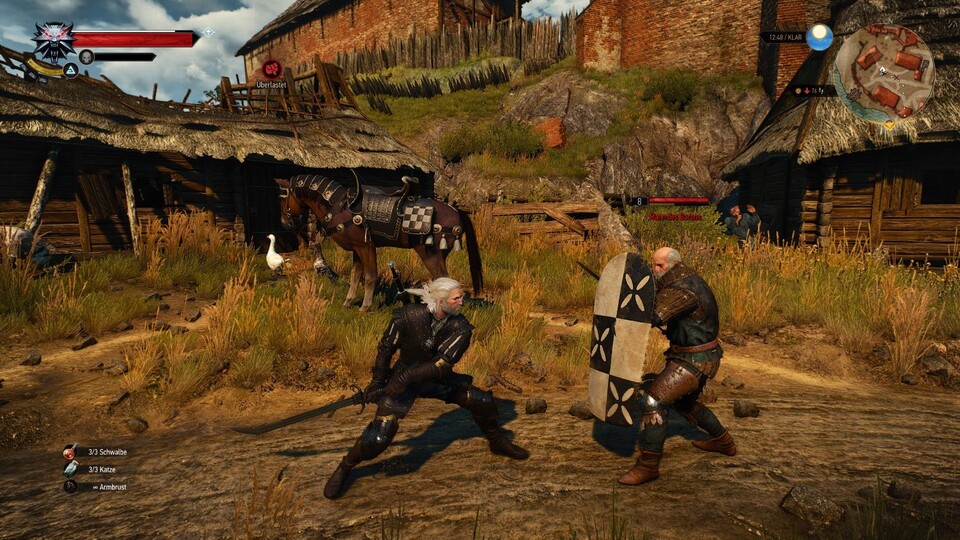 Seine Hexersinne sollte Geralt nicht nur außerhalb des Kampfes als Spurenleser einsetzen. CD Projekt plante eine Slow-Motion-Funktion, die es dem Weißen Wolf erlauben sollte, einzelne Körperteile und Organe seiner Feinde gezielt anzugreifen.