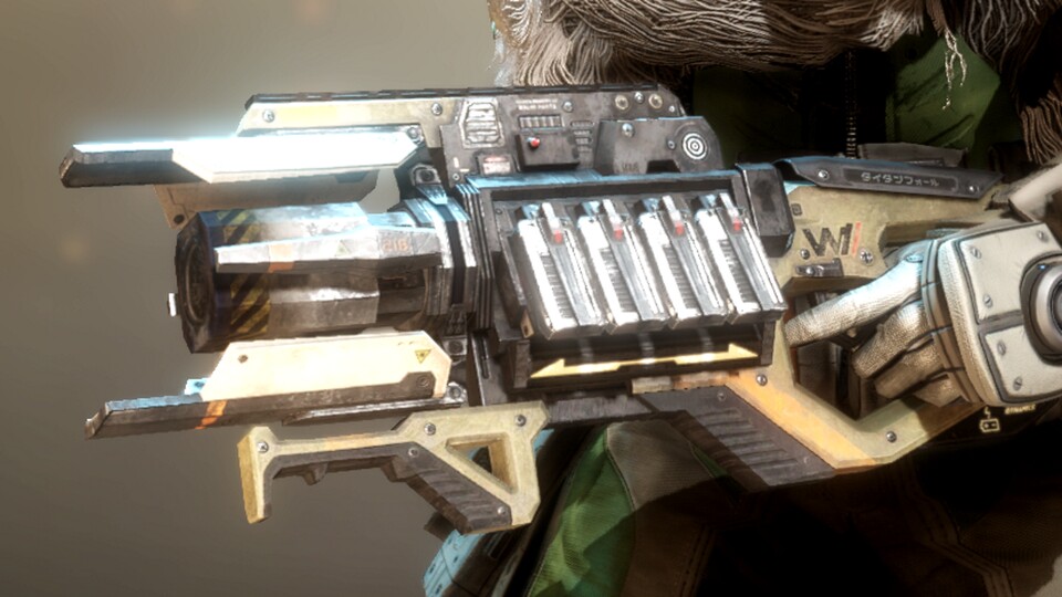 Das Charge Rifle kennen Fans von Titanfall 1 und 2 als aufladende Waffe, die Titans schwer beschädigt und Menschen mit einem einzigen Schuss eindampft. In den Dateien von Apex Legends findet sich der Hinweis auf ein Hybrid-Energiesturmgewehr.