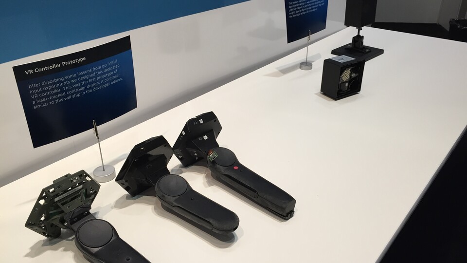 Auf der GDC 2015 zeigte Valve diese Prototypen des Controllers für SteamVR.