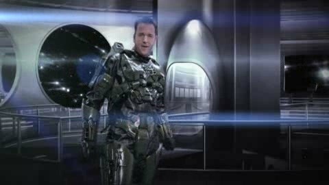 Michael Wendler singt im Halo-Outfit.